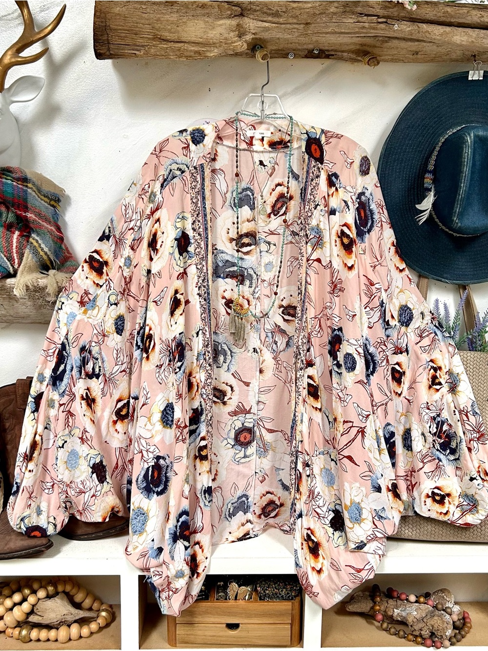 Pink Floral Open-Front Kimono Cardigan w resort vacay beach hippy vibe